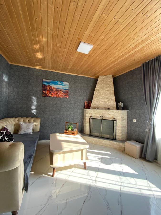 Buo'S Guest House 보르조미 외부 사진