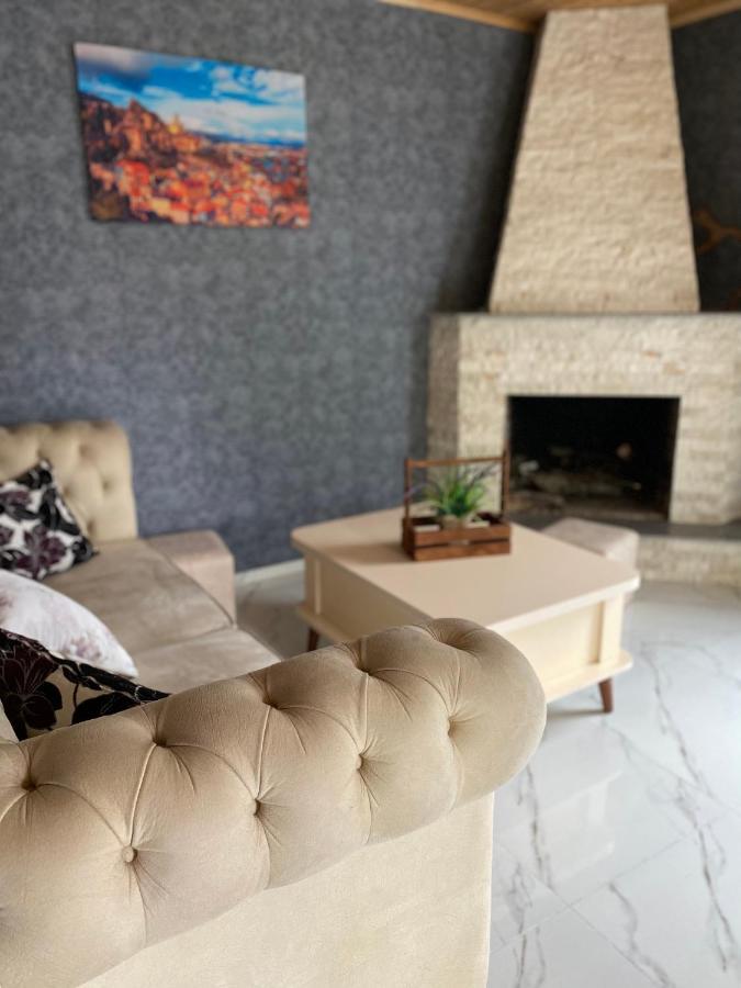 Buo'S Guest House 보르조미 외부 사진